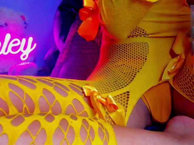 ashley-jenner webcam