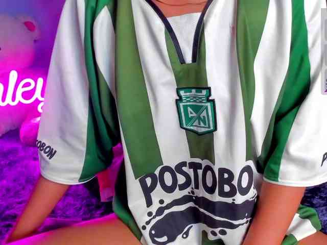 ashley-jenner webcam