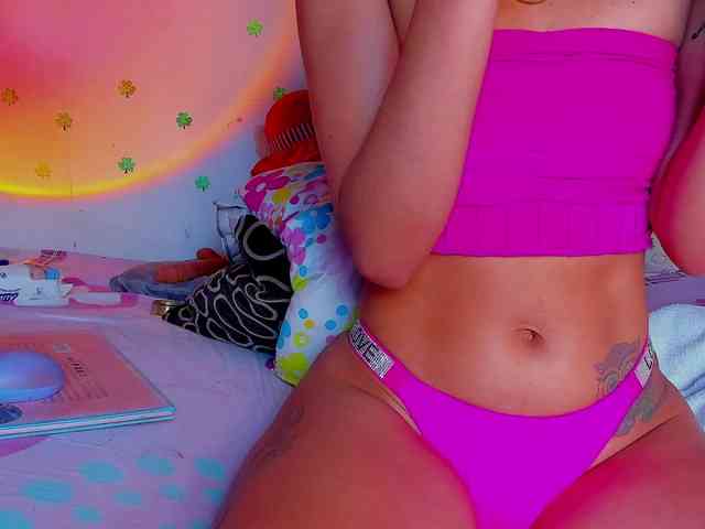 ashley-jenner webcam