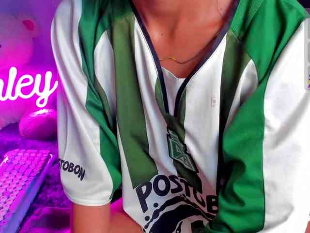 ashley-jenner webcam