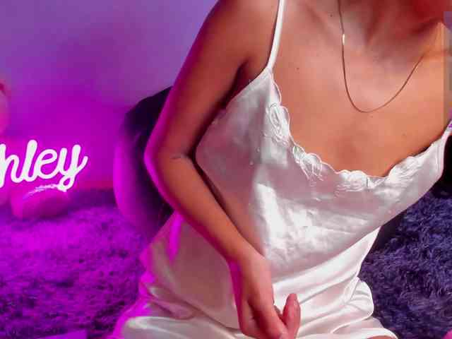 ashley-jenner webcam