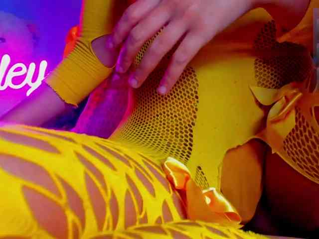 ashley-jenner webcam
