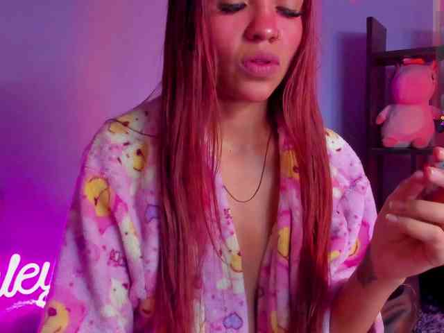 ashley-jenner webcam