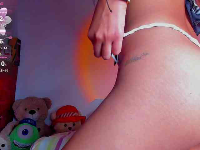 ashley-jenner webcam