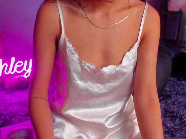 ashley-jenner webcam