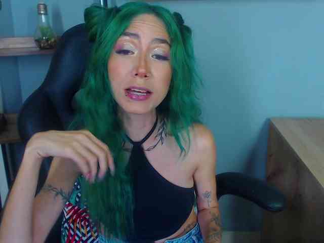 ErikaStevens webcam