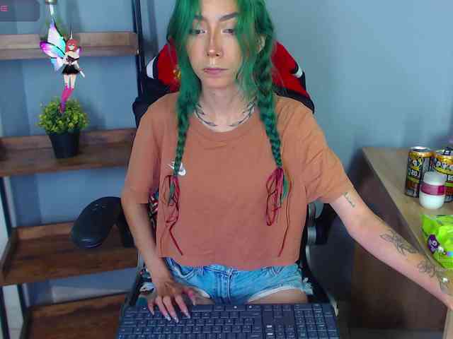 ErikaStevens webcam