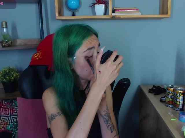 ErikaStevens webcam