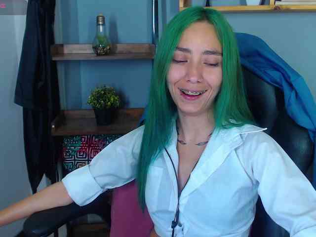 ErikaStevens webcam