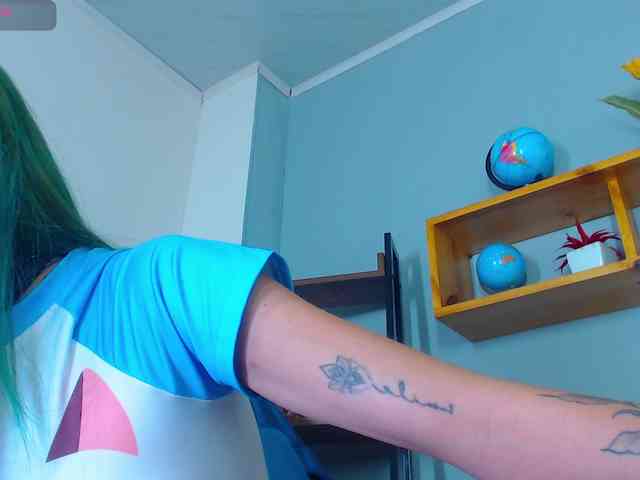ErikaStevens webcam