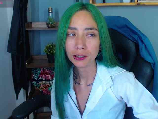 ErikaStevens webcam