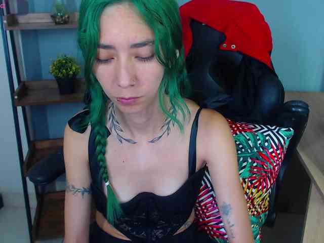 ErikaStevens webcam