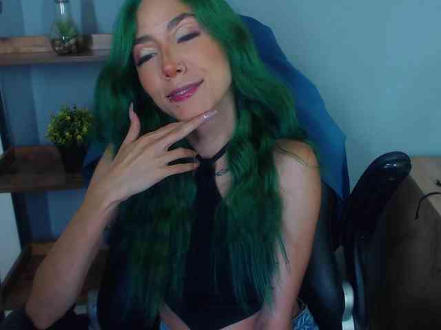 ErikaStevens webcam