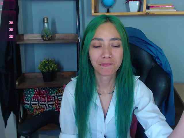 ErikaStevens webcam