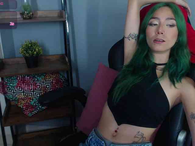 ErikaStevens webcam