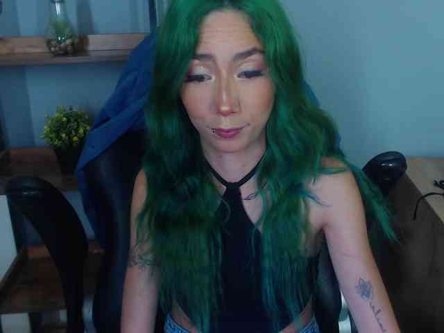 ErikaStevens webcam