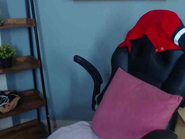 ErikaStevens webcam