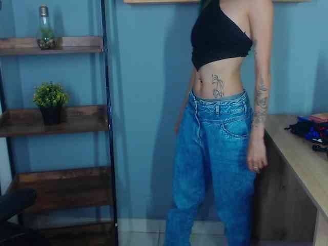 ErikaStevens webcam