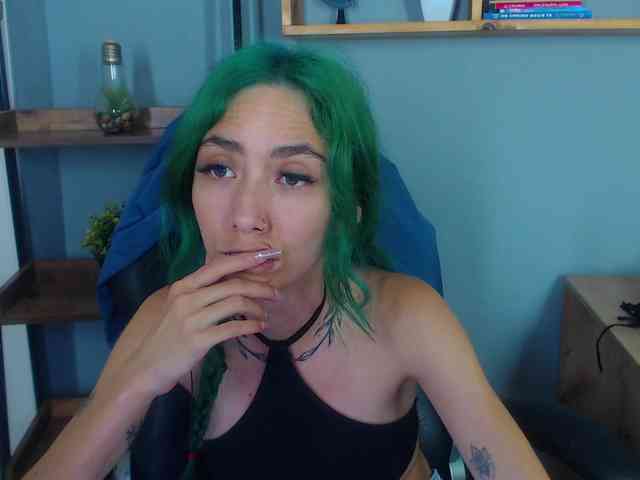 ErikaStevens webcam