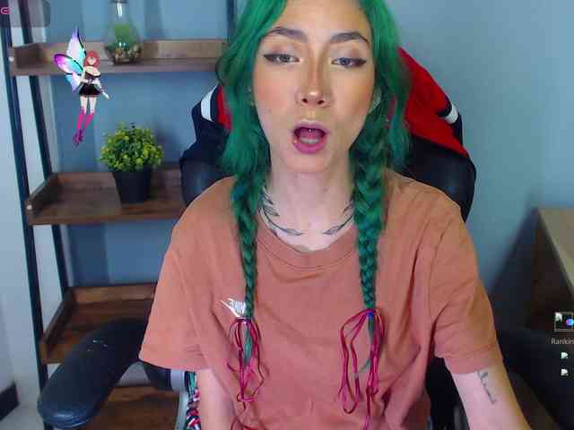 ErikaStevens webcam