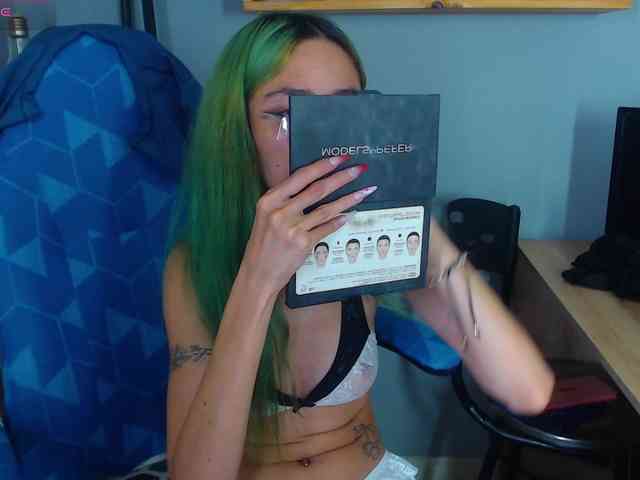 ErikaStevens webcam