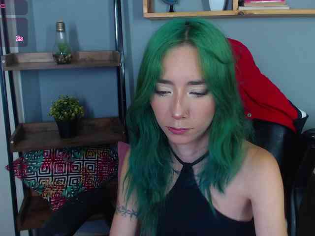 ErikaStevens webcam