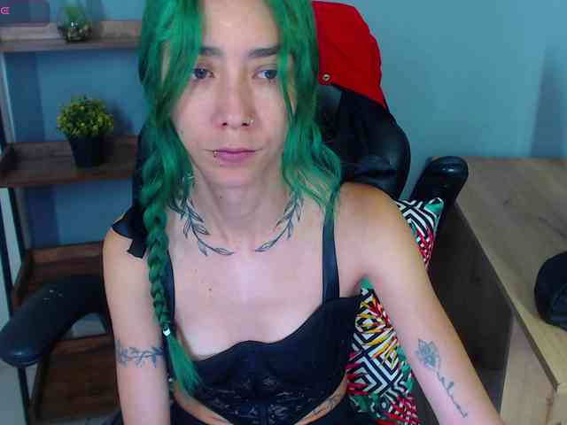 ErikaStevens webcam