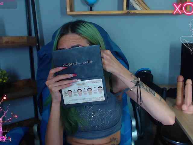 ErikaStevens webcam