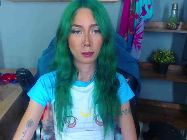 ErikaStevens webcam