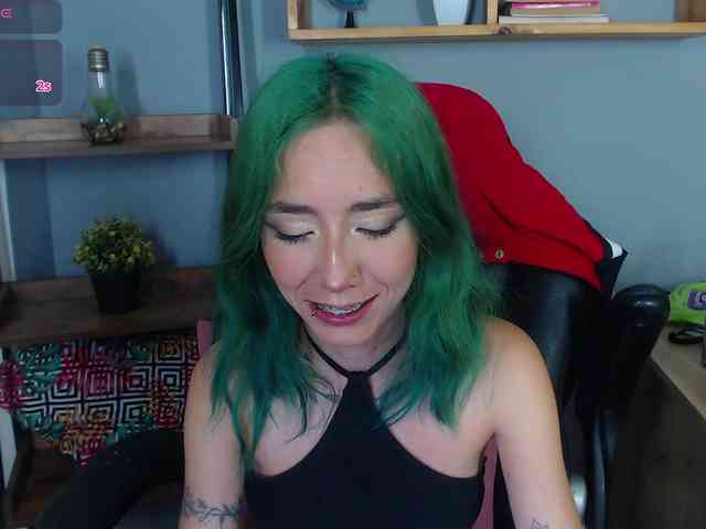 ErikaStevens webcam