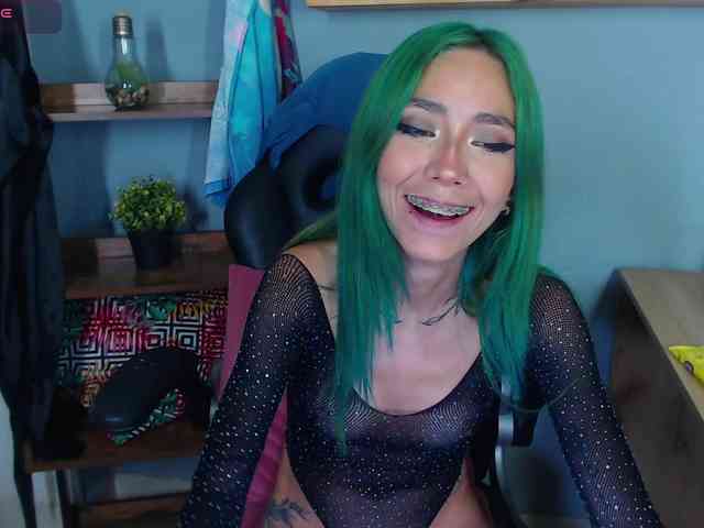 ErikaStevens webcam