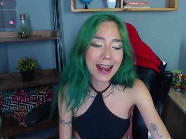 ErikaStevens webcam