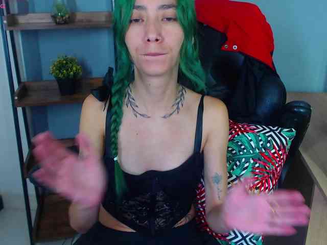 ErikaStevens webcam