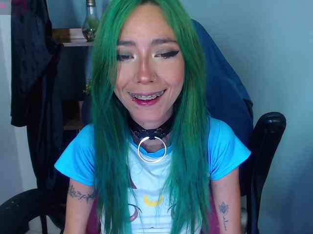 ErikaStevens webcam