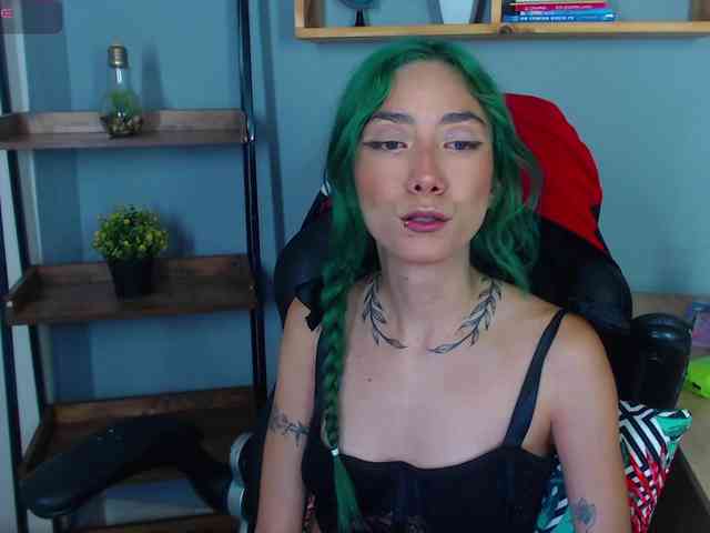 ErikaStevens webcam