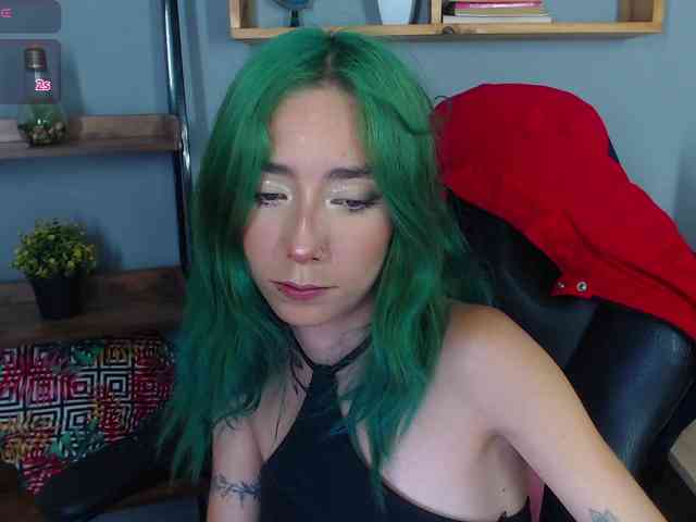 ErikaStevens webcam