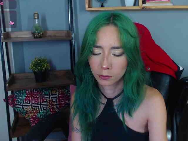 ErikaStevens webcam