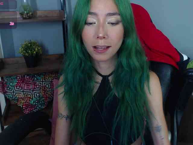 ErikaStevens webcam