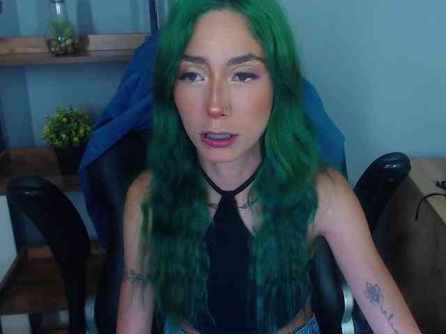 ErikaStevens webcam