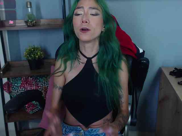 ErikaStevens webcam