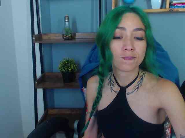 ErikaStevens webcam