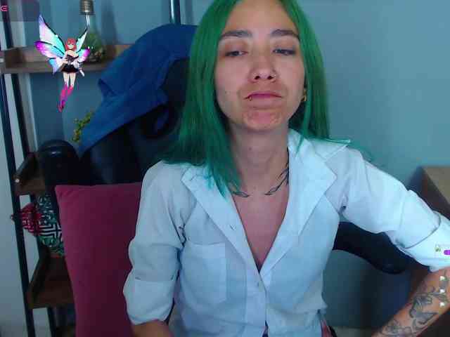 ErikaStevens webcam