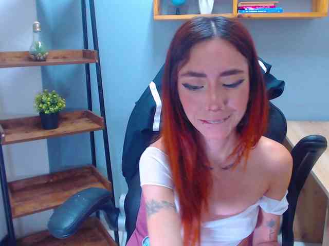 ErikaStevens webcam