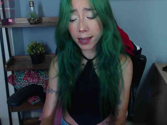 ErikaStevens webcam