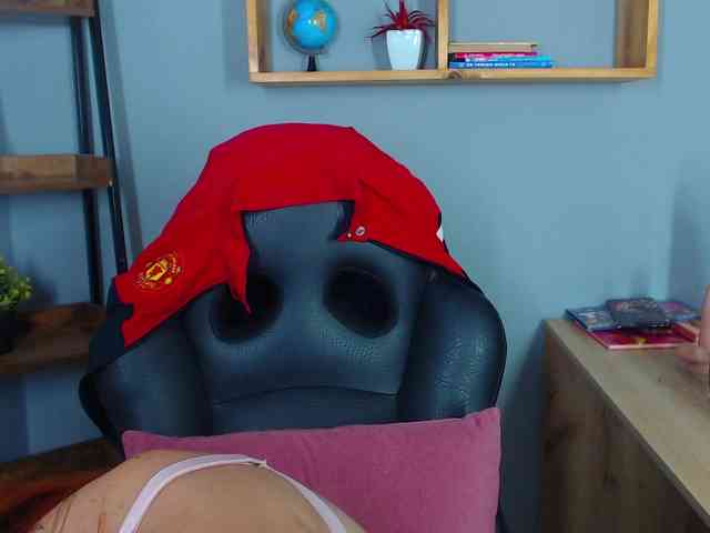 ErikaStevens webcam