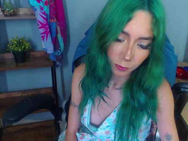 ErikaStevens webcam