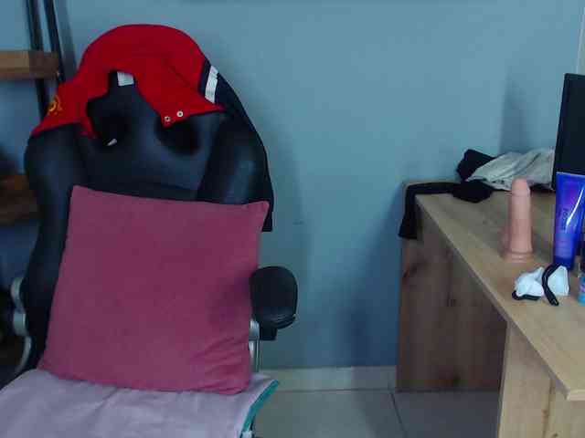 ErikaStevens webcam