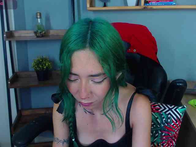 ErikaStevens webcam