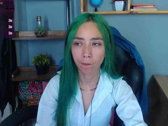 ErikaStevens webcam