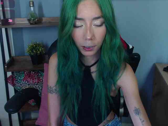 ErikaStevens webcam